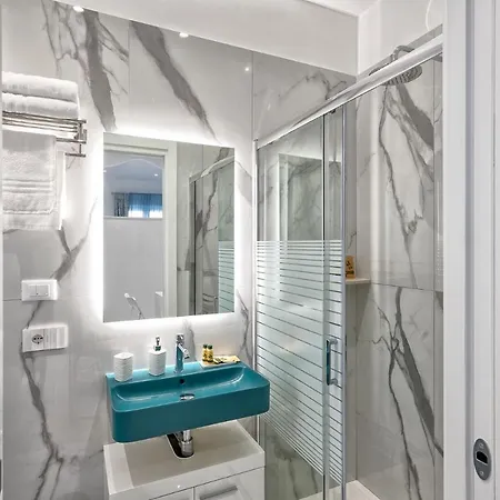 Maison Marienne לינה וארוחת בוקר 4*